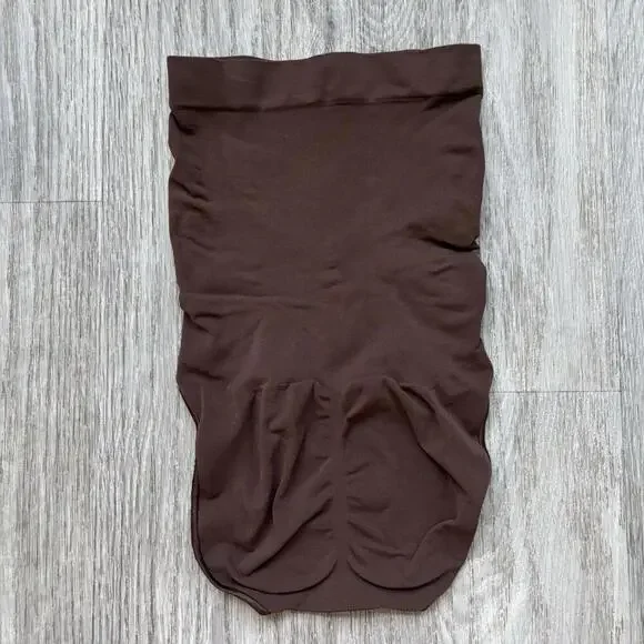 Skims Seamless Sculpt High Waist Brief Core Control Cocoa Brown Size S/M - Picture 2 of 3